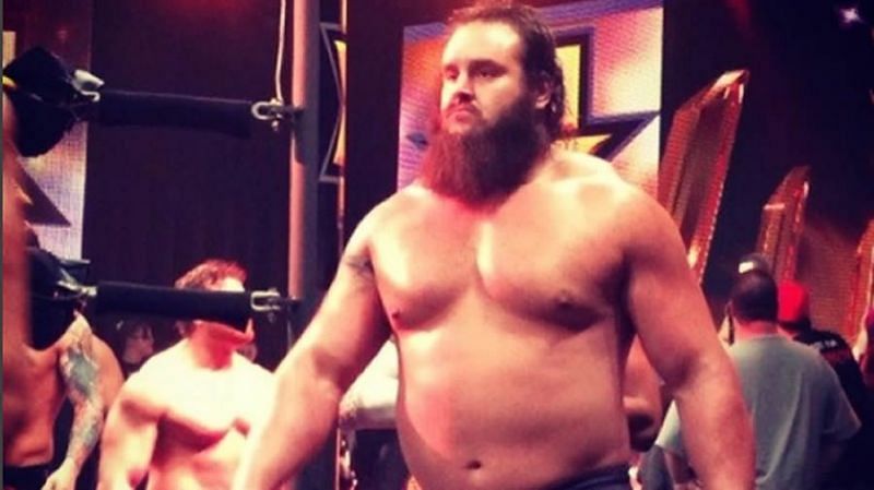 Strowman se je boril s težavami s težo