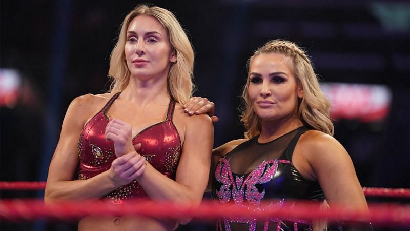 Charlotte Flair och Natalya