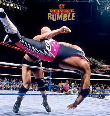 Stone Cold îl elimină pe Bret Hart pentru a câștiga Royal Rumble din 1997