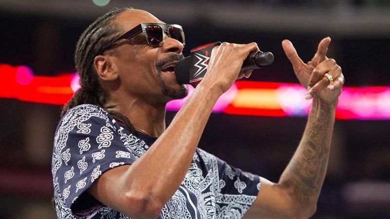 Snoop Dogg på mandag kveld RAW