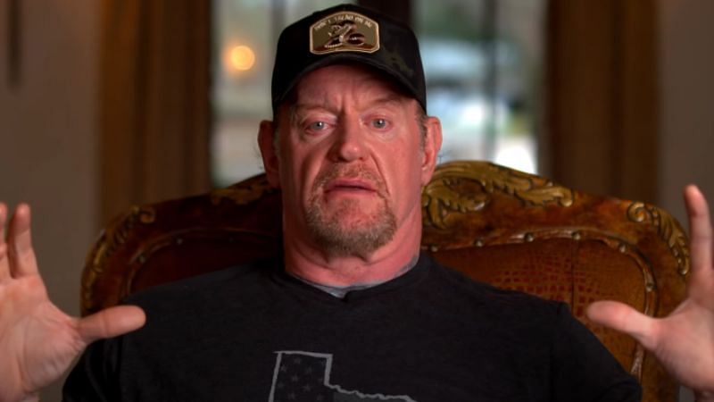 Hanya satu orang, Mark Calaway, yang memainkan The Undertaker!