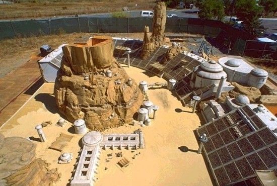 ستار وورز برقولز المنمنمات