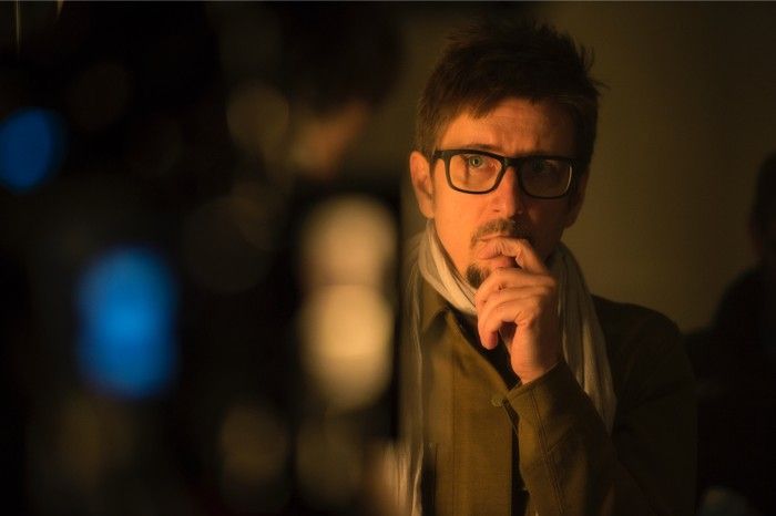 Scott Derrickson op de set van Doctor Strange
