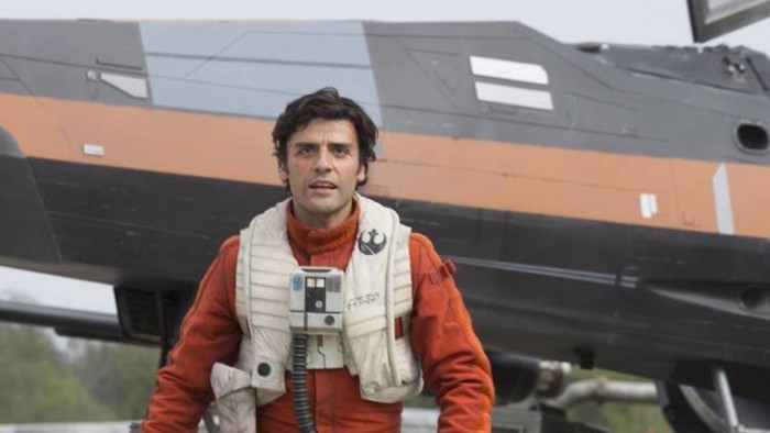 奥斯卡·艾萨克（Oscar Isaac）在《星球大战：原力觉醒》中