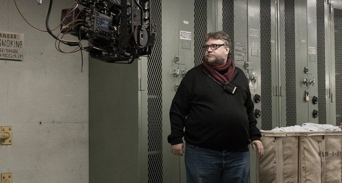 Guillermo del toro นำเสนอ 10 หลังเที่ยงคืน