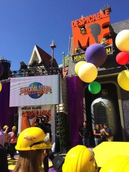 Niekingas „Me Minion Mayhem“ iškilmingas atidarymas „Universal Studios Hollywood“