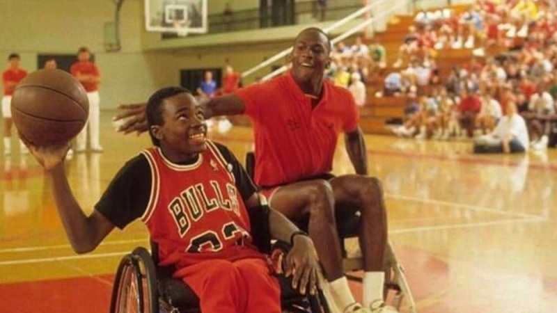 Eric Barber e Michael Jordan nel 1987. (Foto: Marca)