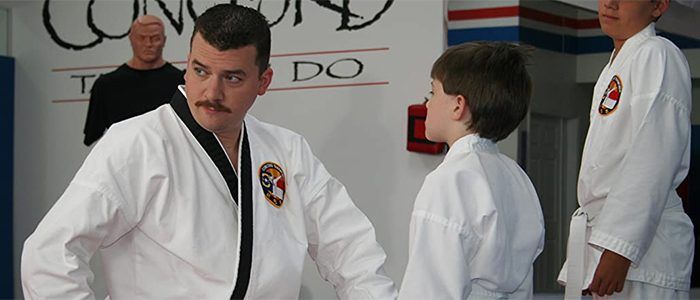 A karanténáram: A láb ököl útja Cobra Kai a szociopaták számára - / Film