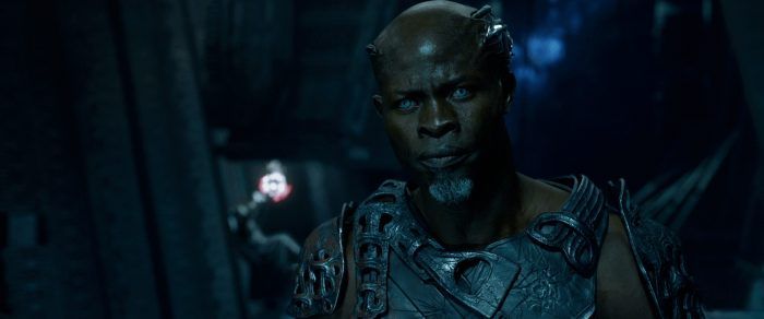 吉蒙·洪索（Djimon Hounsou）饰演Korath