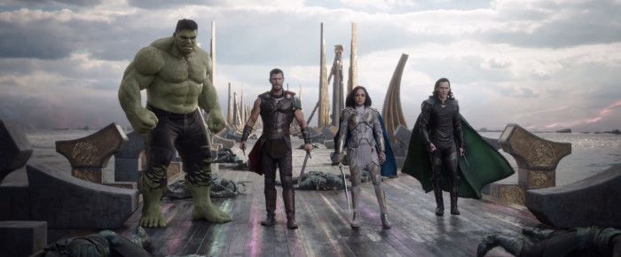 Thor Ragnarok - Hulk, Thor, Valkyrie a Loki