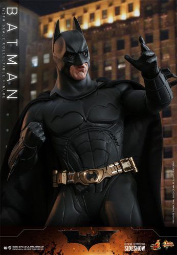 Hot Toys Batman Begins - Фигурка Бэтмена
