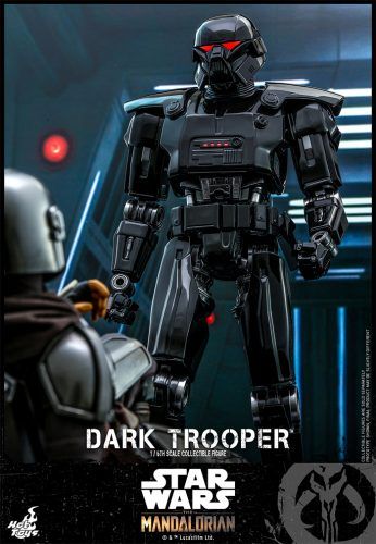 A Mandalorian Hot Toys Dark Trooper figura