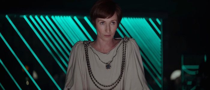 最佳女星际大战角色mon mothma