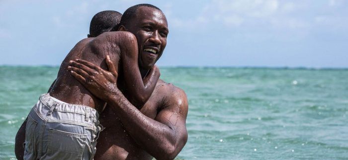 Mėnesiena - Alexas Hibbertas ir Mahershala Ali