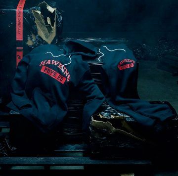 Nike Stranger Things ιδρώτα