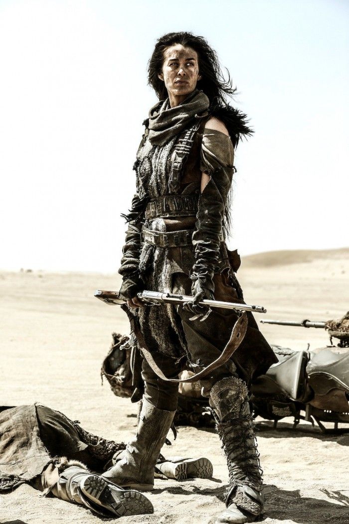 Megana Galē kā Valkirija Mad Max Fury Road