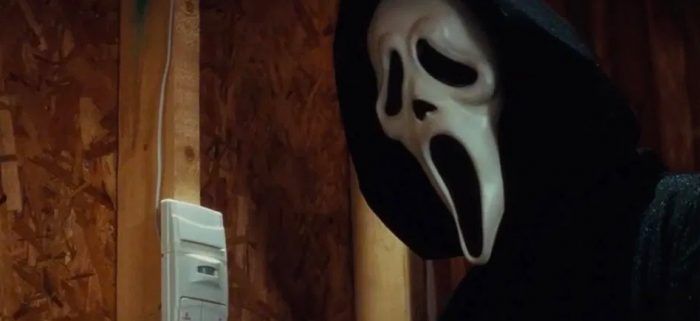 La sceneggiatura di Scream 5 è sia fresca che nostalgica - / Film