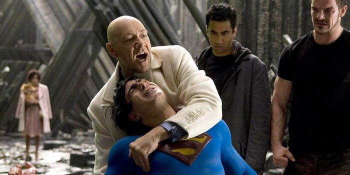 supermanreturns-stab-supes
