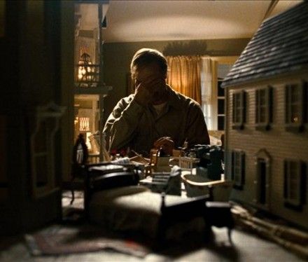 Stanley Tucci spielt George Harvey in The Lovely Bones