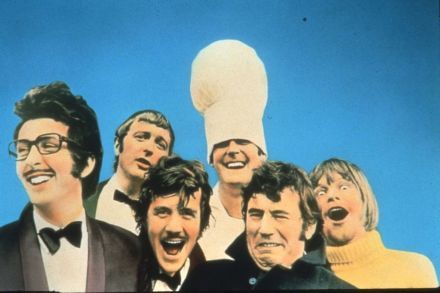 Youtube의 무료 Monty Python 비디오로 23,000 % DVD 판매 증가 – / Film